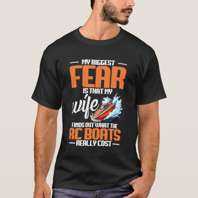 Radiostyrd båtmodell Största fjärrkontrollen T Shirt (Framsida)