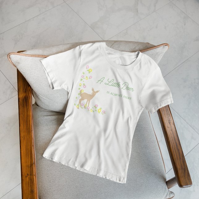 Rådjur Blommig Babyfirande T Shirt (Skapare uppladdad)