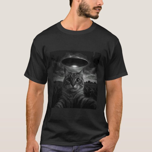 Ragdoll Katt Selfie med UFO T Shirt (Framsida)