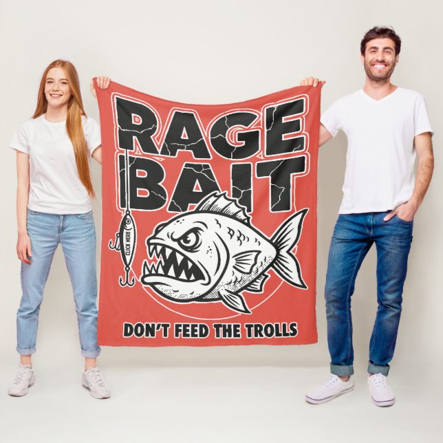 Rage Bait, Don’t Feed The Trolls Fleecefilt (På plats)