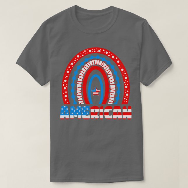 Rainbow American Flagga Patriotic Lycklig 4:e juli T Shirt (Design framsida)