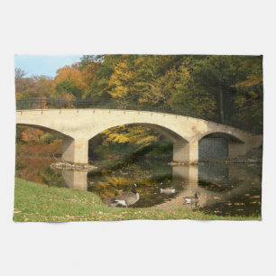 Rainbow Bridge i Fall på Grove City College Kökshandduk