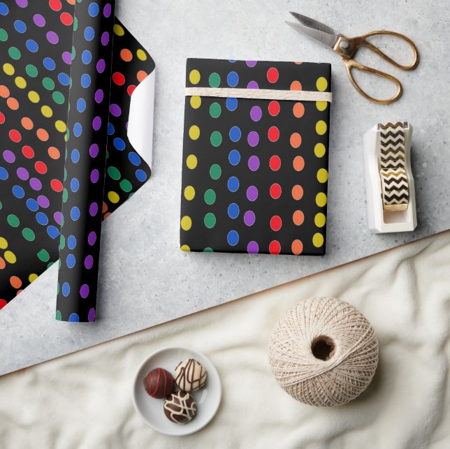 Rainbow Candy Dots on Black Presentpapper (Hantverk)