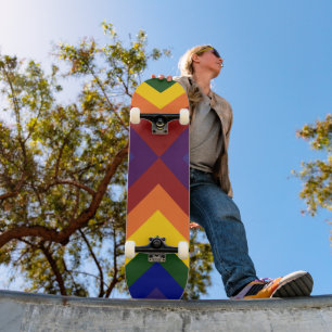 Rainbow Chevrons Old School Skateboard Bräda 21,6 Cm