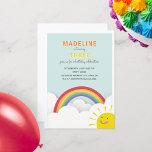 Rainbow Clouds Watercolor Himlar Sunshine Birthday Inbjudningar<br><div class="desc">Ett regnbågsfödelsedagstema med en illustration av regnbåge,  blå himmel och solsken med leende ansikte.</div>