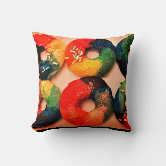 Rainbow Donuts Kudde (Framsida)