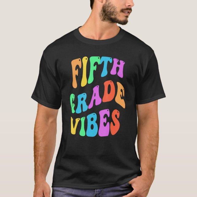 Rainbow FIFTH KLASS VIBES Retro 5th Gr Little Miss T Shirt (Framsida)
