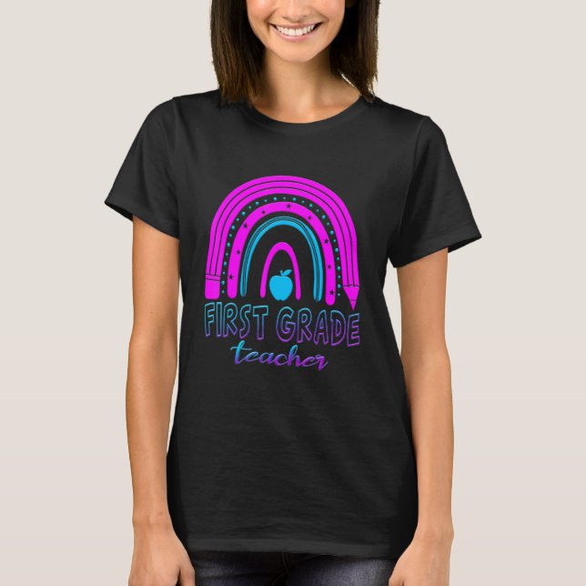 Rainbow First Klass Lacher 1st Klass Lif T Shirt (Framsida)