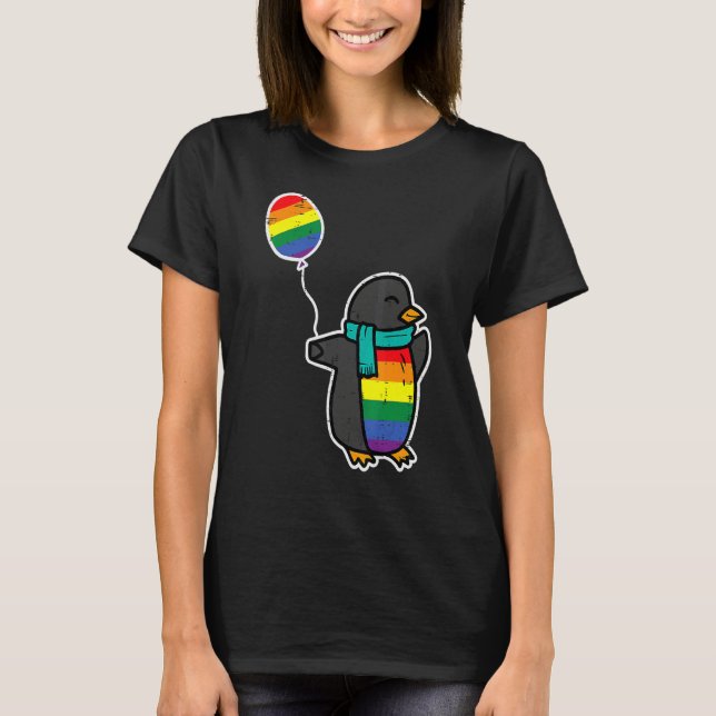 Rainbow Flag Penguin Cute Gay Pride Ally LGBTQ Mon T Shirt (Framsida)