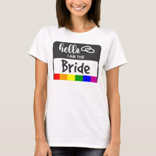 Rainbow Flagga Bröllop Hej Namn Badge for Bride T Shirt