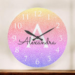 Rainbow Gnistra Glitter Monogram Namn Stor Klocka<br><div class="desc">Guld,  Rosa och Lila Regnbåge Pastel Gnistra Glitter Monogram Namn och första servarurlockning. Wall Clock ger perfekten till någon som kärlek silver gnistra glitter.</div>