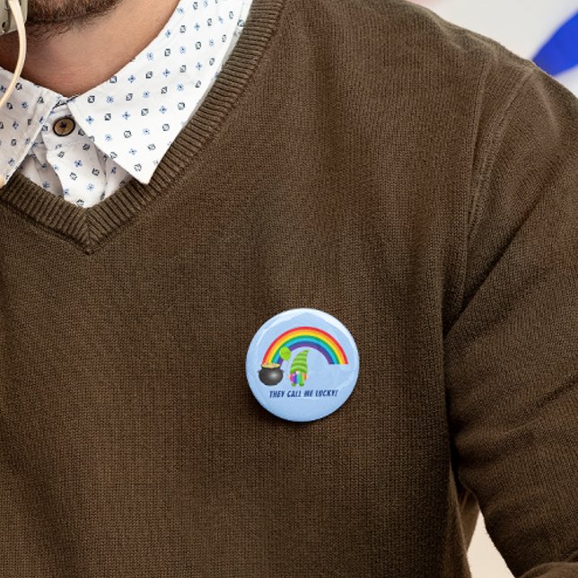 Rainbow Gnome Pot of Guld St patricks day Pin-Back Knapp (Rainbow Gnome Pot of Gold St Patrick's Day Pin-Back Button)