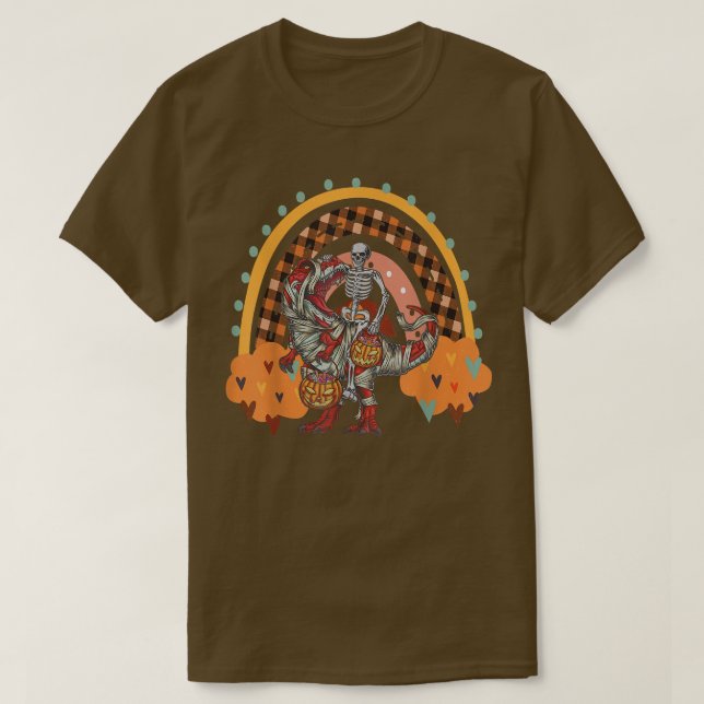 Rainbow Halloween Skeleton Riding Mummy Dinosaur T Shirt (Design framsida)