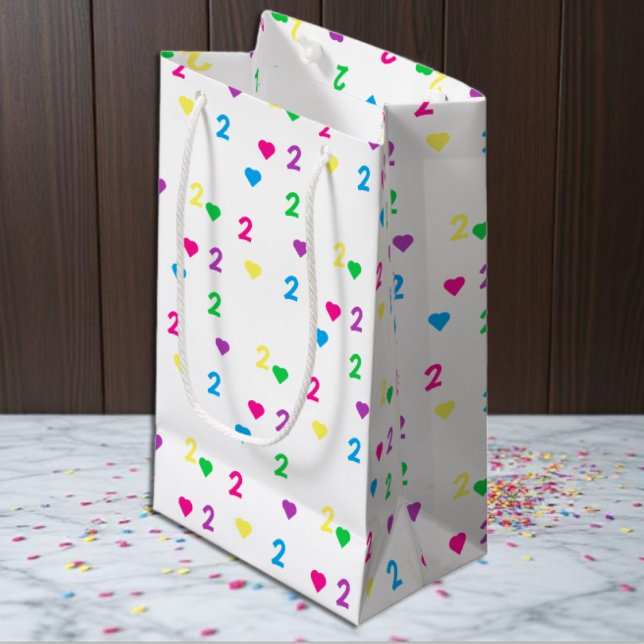 Rainbow Hearts 2:a födelsedagen (Skapare uppladdad)