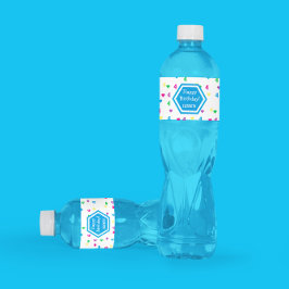 Rainbow Hearts 4e födelsedagen Vattenflaskor Etikett