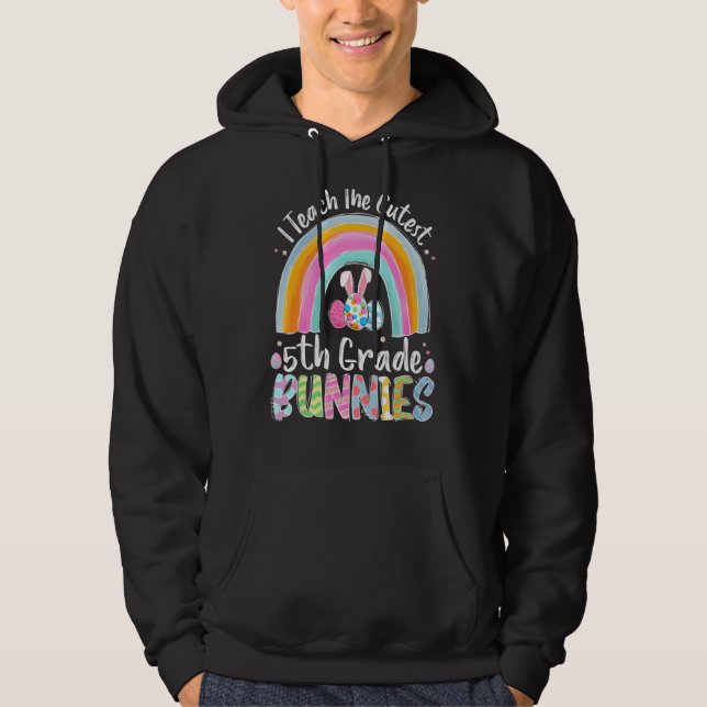 Rainbow I Teach Cutest Bunnies 5th Klass Bunny Eas Hoodie (Framsida)