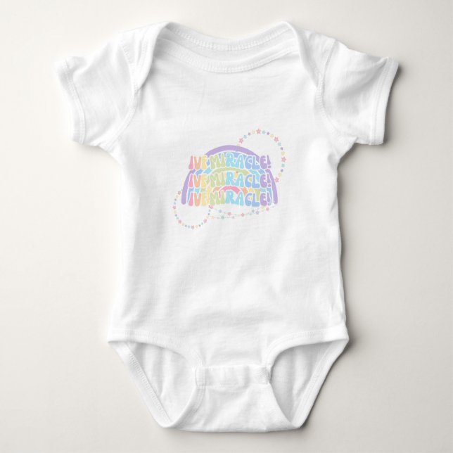 Rainbow IVF MIRACLE Colorful Infertility Awareness T Shirt (Framsida)