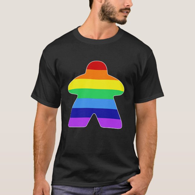 Rainbow Meeple T Shirt (Framsida)