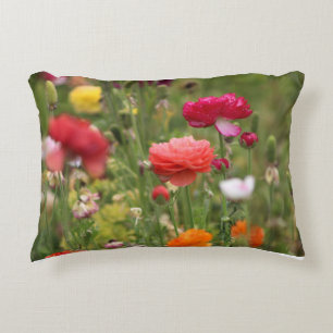 Rainbow of Ranunculus Prydnadskudde
