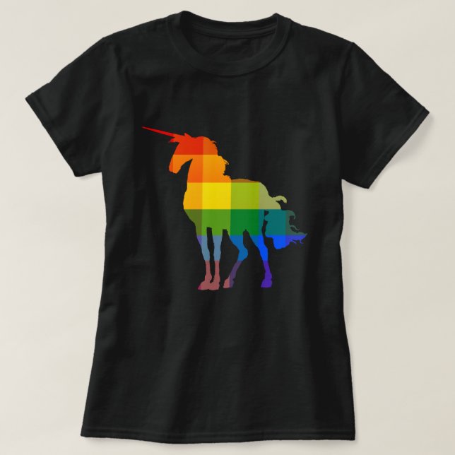Rainbow Play Unicorn LGBTQ+ Pride T-shirt (Design framsida)