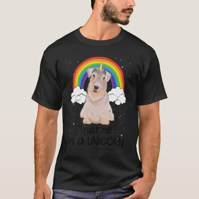 Rainbow Sealyham Terrier Lita på mig att jag är en T Shirt (Framsida)