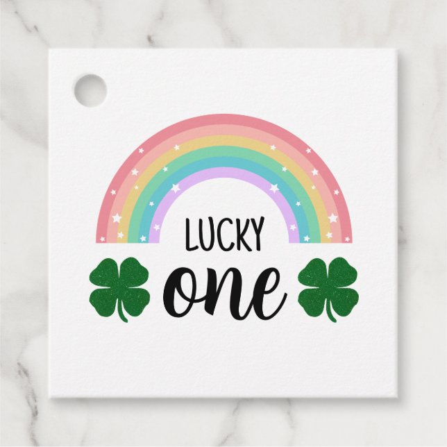 Rainbow & Shamrock Lucky One First Birthday Square Gåvor Etiketter (Framsida)