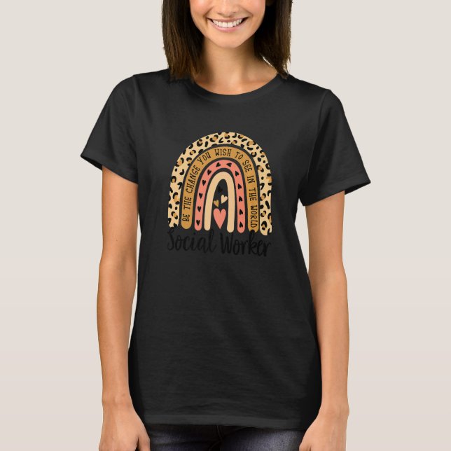 Rainbow Social Worker Leopard Social Work Kärlek T Shirt (Framsida)