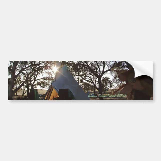 Rainbow Surrounds Bumper Sticker Bildekal (Framsidan)
