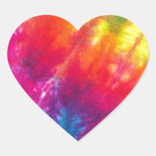 Rainbow Tie-Dye Hjärtformat Klistermärke
