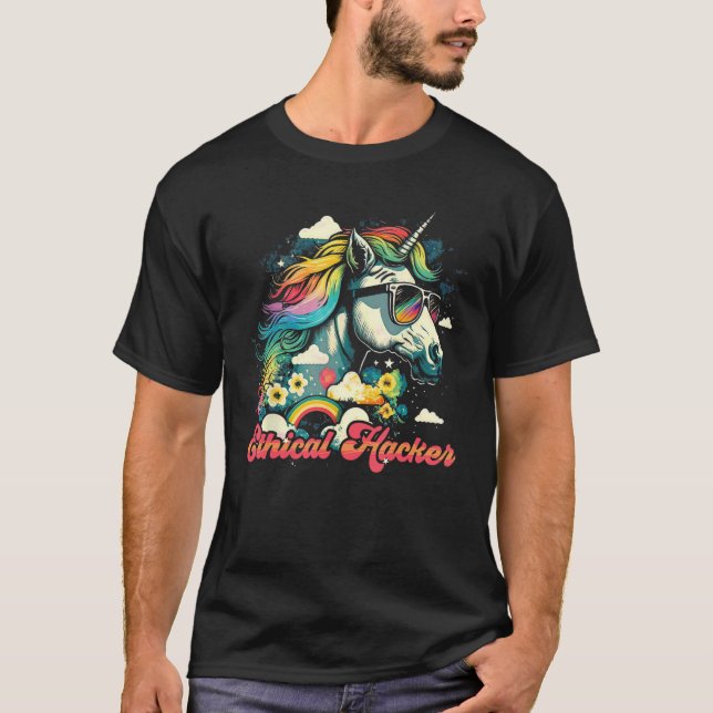 Rainbow Unicorn Ethical Hacker Ethical Hacking T Shirt (Framsida)