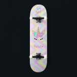 Rainbow Unicorn Girl Mini Skateboard Bräda 18,5 Cm<br><div class="desc">Gör den här lilla Unicorn Skateboard till din egen genom att lägga till din text. Om du vill komma åt avancerad redigering av verktyg på Zazzle går du till "Anpassa den här mallen" och klickar på "Detaljer", rulla ner och tryck på länken "klicka för att anpassa ytterligare". Underbar presentidé för...</div>