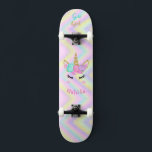 Rainbow Unicorn Girl Mini Skateboard Bräda 18,5 Cm<br><div class="desc">Gör den här lilla Unicorn Skateboard till din egen genom att lägga till din text. Om du vill komma åt avancerad redigering av verktyg på Zazzle går du till "Anpassa den här mallen" och klickar på "Detaljer", rulla ner och tryck på länken "klicka för att anpassa ytterligare". Underbar presentidé för...</div>