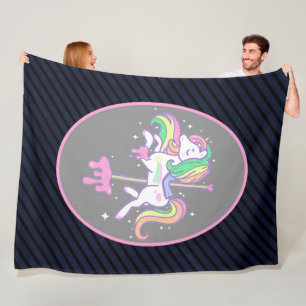 Rainbow Unicorn med remsor back Fleecefilt