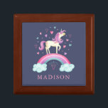 Rainbow Unicorn Wooden Jewelry Keepsakbox Minnesask<br><div class="desc">En söt personlig-flickors rosa och lila regnbåge,  enkornigspapper,  judekornlåda. Anpassa den för din lilla flickas födelsedag. Designad för dig av Blackberry Boulevard.</div>
