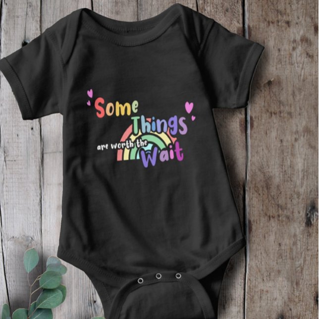Rainbow Vissa sak är värda att vänta. T Shirt (Skapare uppladdad)
