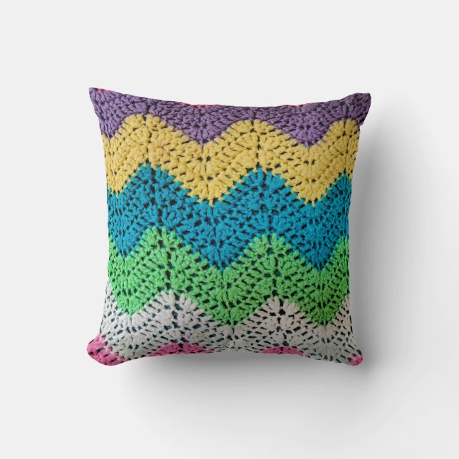 Rainbow Zigzag Crochet Design Kudde (Framsida)