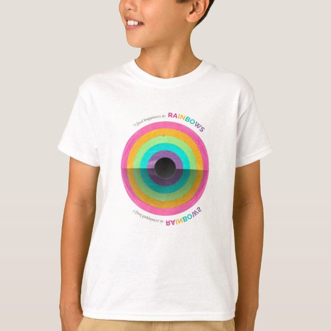 Rainbowcore Aesthetic T Shirt (Framsida)