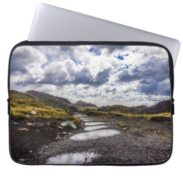 Rainy Day in Torres Del Paine NP Laptop Fodral