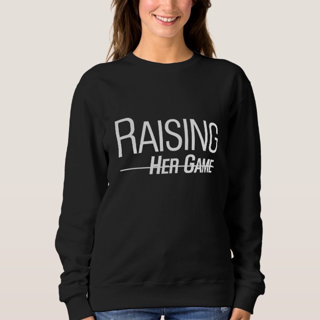 Raising Her Game Title IX svart sweatshirt T Shirt (Framsida)