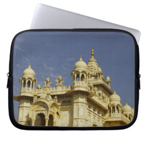 Rajasthan, Indien En kvinna som står vid och gamma Laptop Sleeve