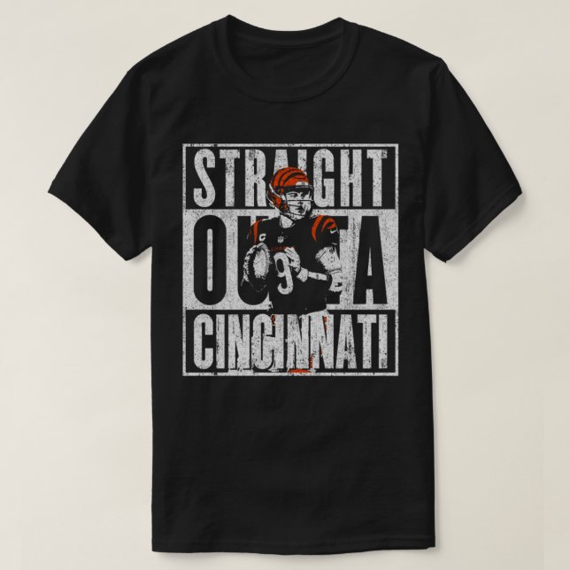 Rak Outta Cincinnati Joe Burrow T Shirt (Design framsida)