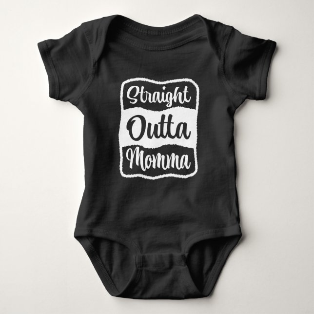 Rak Outta Momma White Typography T Shirt (Framsida)