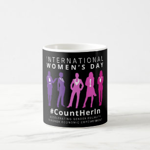 Räkna henne på kvinnodagen i Internationell Kaffemugg