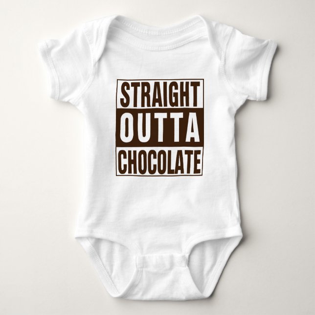 Rakt Outta Brown Chocolate Tee Shirt (Framsida)