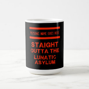 Rakt ut ur det galna asyl stora kaffet mugg