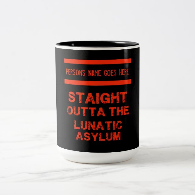 Rakt ut ur det galna asyl stora kaffet mugg (Center)