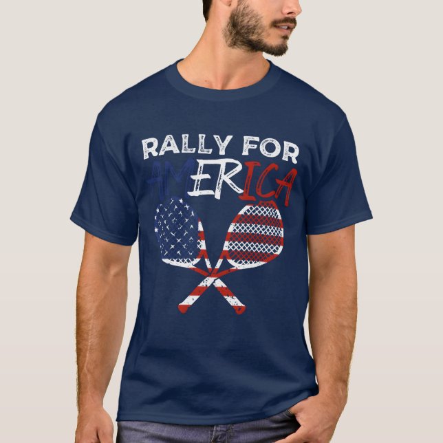 Rally for America Racket Sports American Flag fami T Shirt (Framsida)