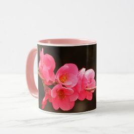 Rama con hermosas flores mugg