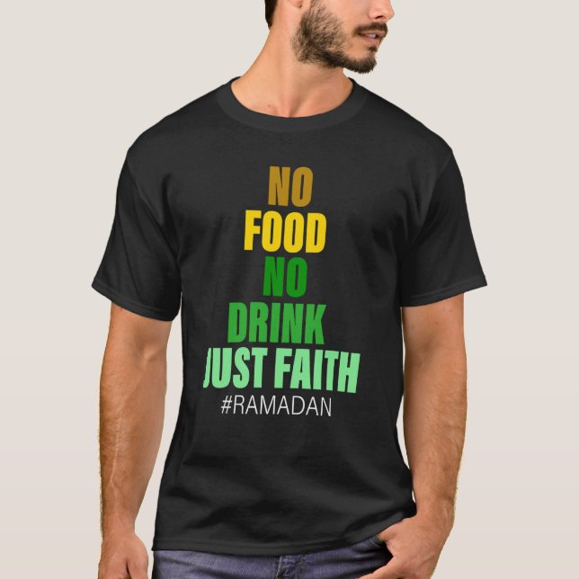 Ramadan Kareem 2023 Islamic Fasting Outfit for Men T Shirt (Framsida)