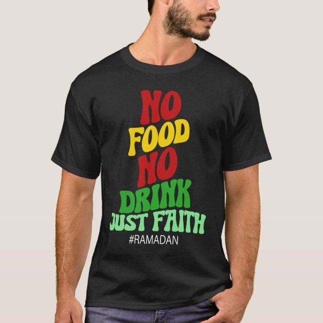 Ramadan Kareem 2023 Islamic Fasting Outfit for Men T Shirt (Framsida)
